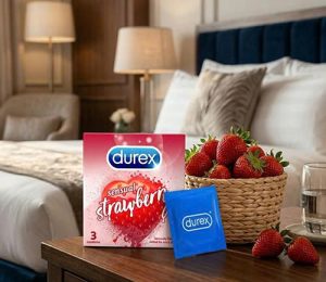 Durex Strawberry Bao cao su hương dâu giá rẻ tại TPHCM